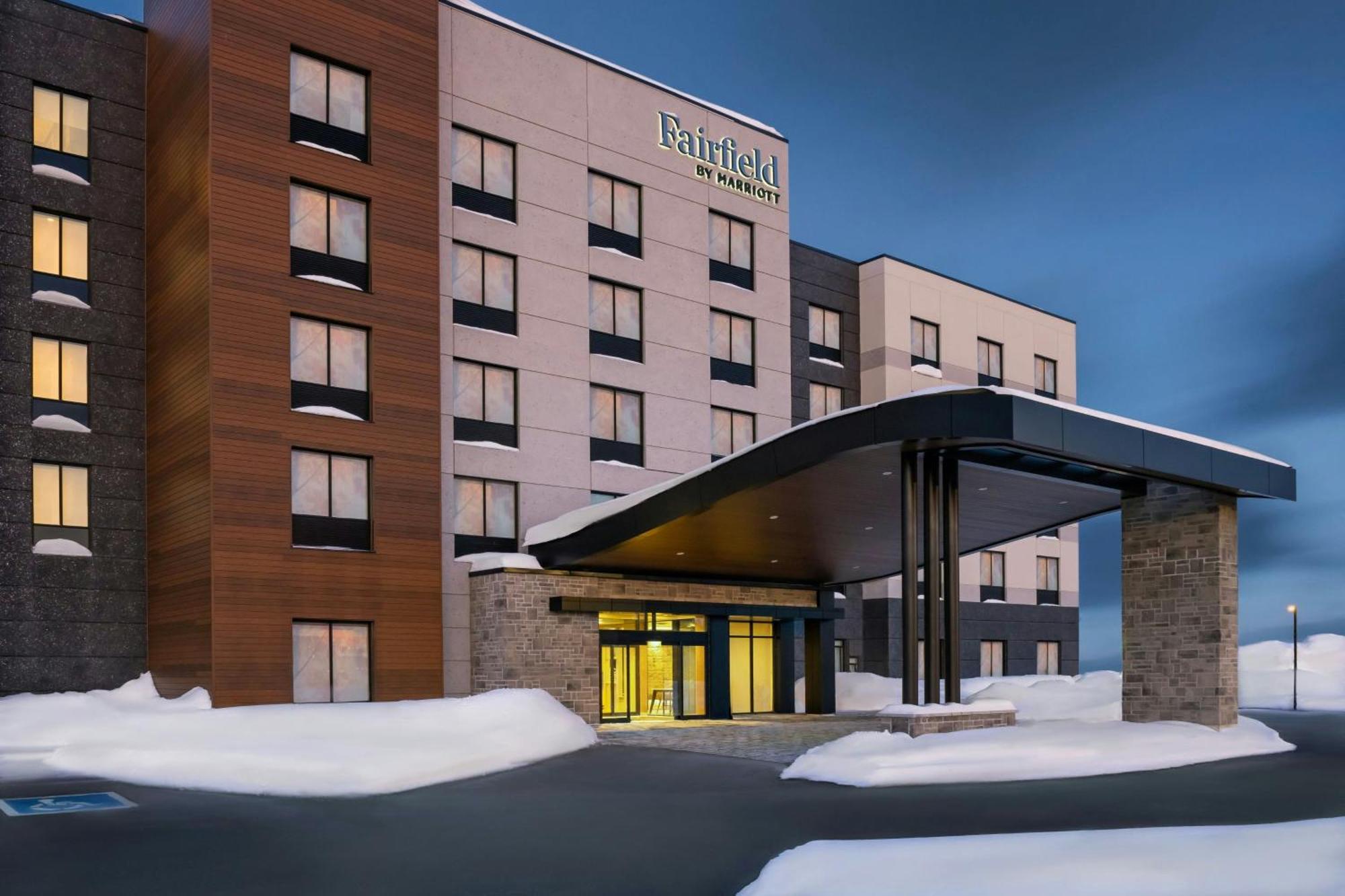 Fairfield By Marriott Inn & Suites Gravenhurst Muskoka Exterior photo
